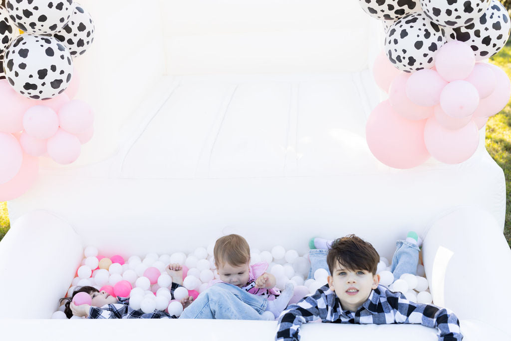 Bounce & Ball Manor Jumping Castle