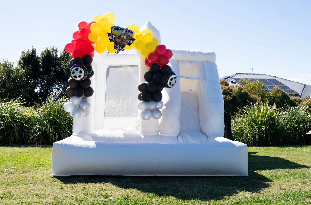 Bounce & Ball Blitz Jumping Castle