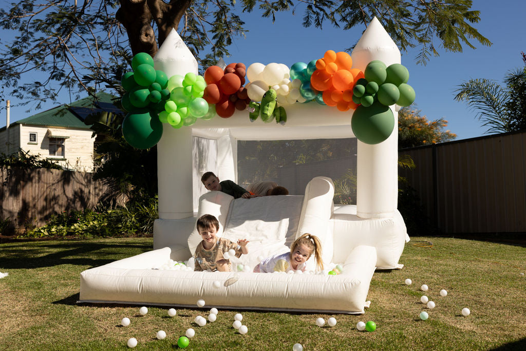 Bounce & Ball Bonanza Jumping Castle